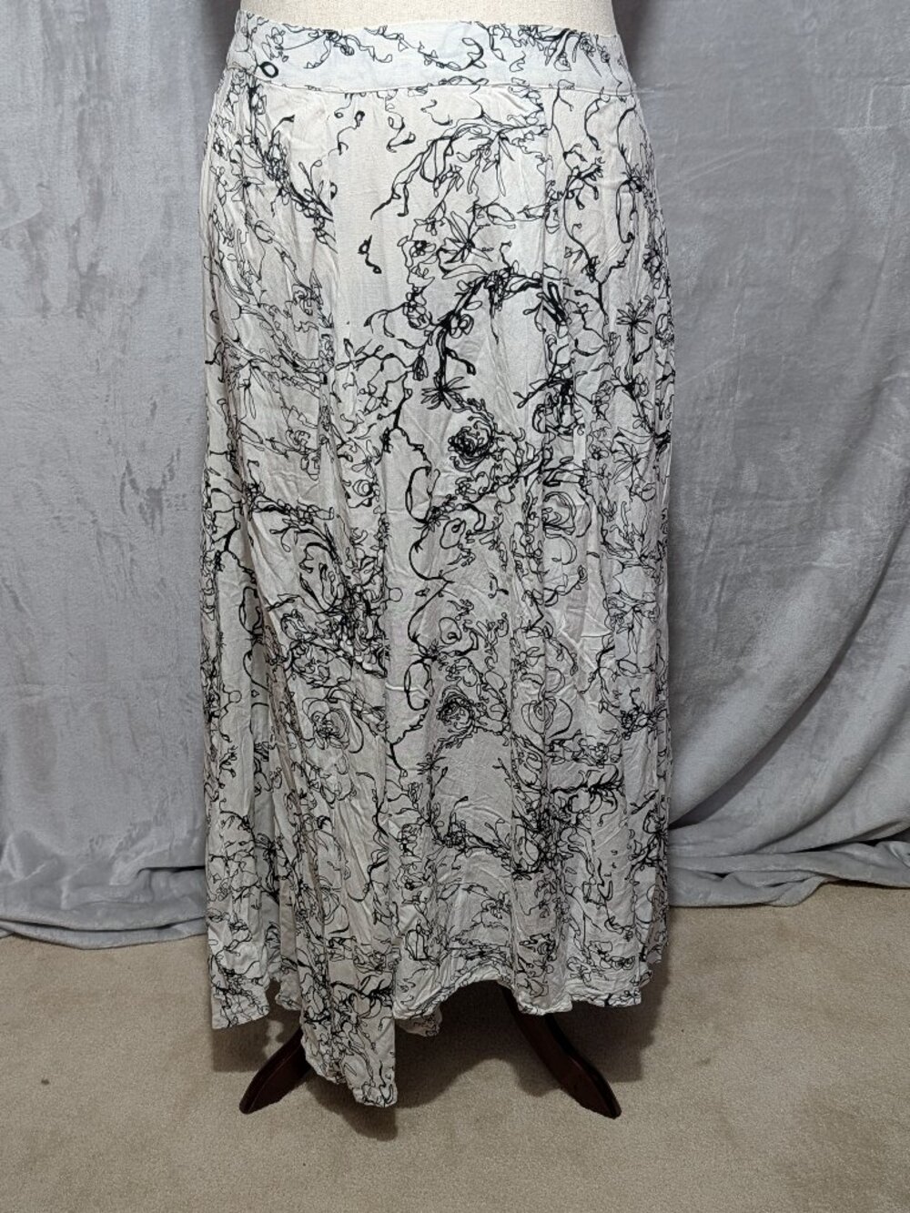 Soft Surroundings B&W High/Low Skirt Size XL